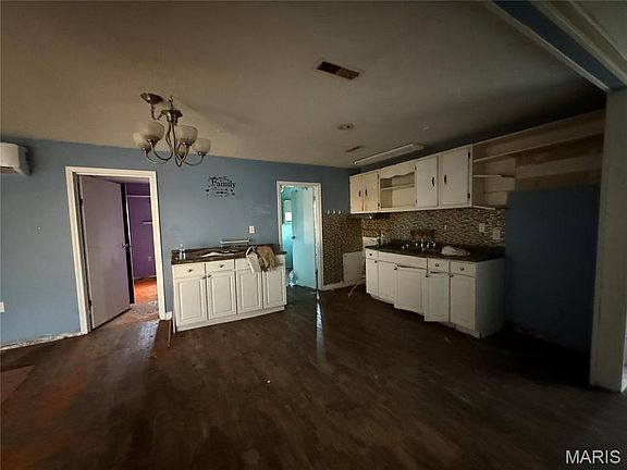 4th image of 22709 Baker Rd