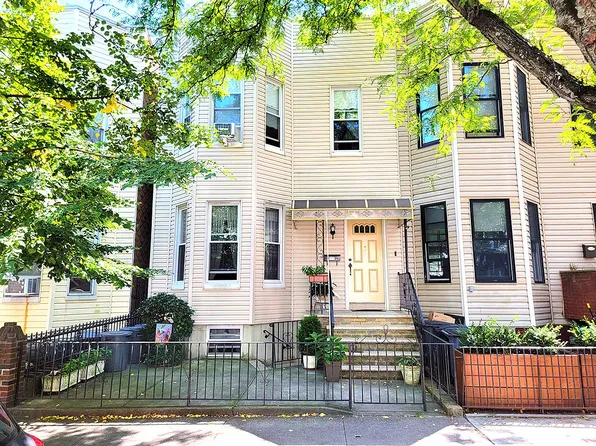 212 Greenwood Ave, Brooklyn, NY 11218