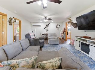 305 N Morris Ave, Clark, MO 65243