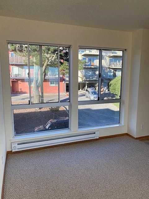 1st image of 70 Parkridge Dr APT 12