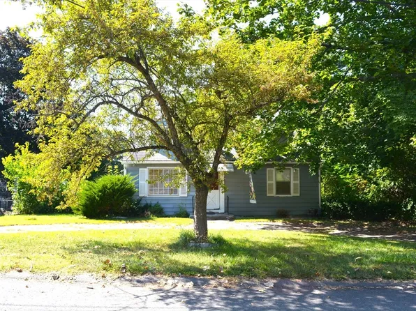 18 Lotus Ave, West Springfield, MA 01089