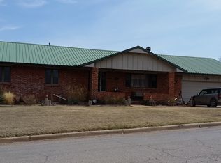 802 Skyline Dr, Alva, OK 73717
