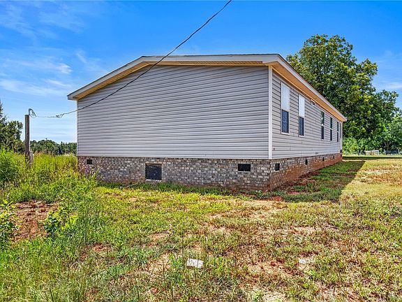 5th image of 37 Golden Acres Dr