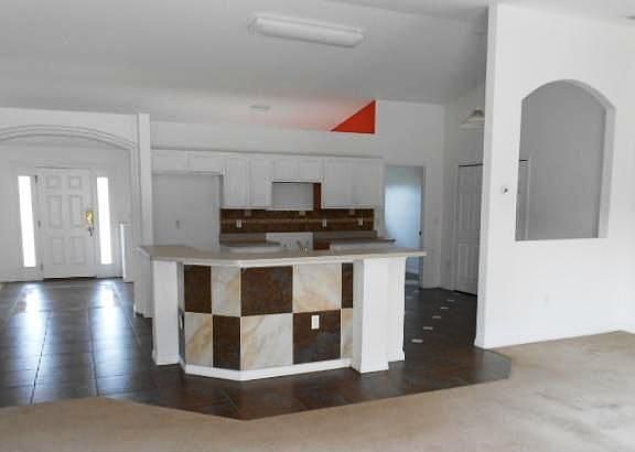 3rd image of 7 Flat Rock Ln