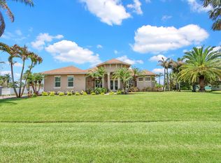 2043 SE Bisbee Street, Port St Lucie, FL 34952