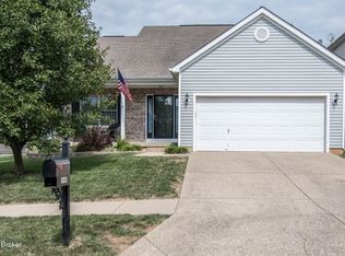 5211 Oldshire Rd, Louisville, KY 40229