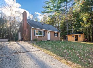 143 Tanglewood Dr, Henniker, NH 03242