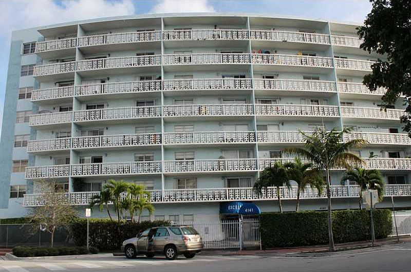 1st image of 4141 Nautilus Drive #8-E