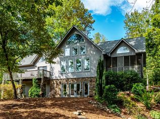 2111 Moorefield Memorial Hwy, Pickens, SC 29671