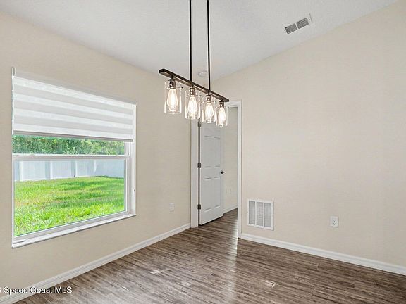 4th image of 427 Flagler Rd SE