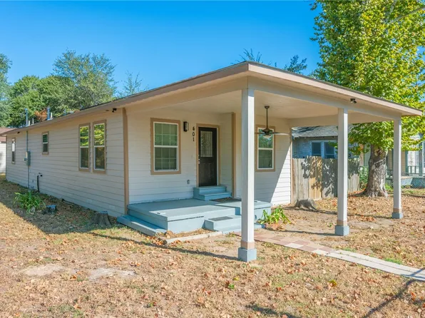 401 E 3rd St, Hearne, TX 77859