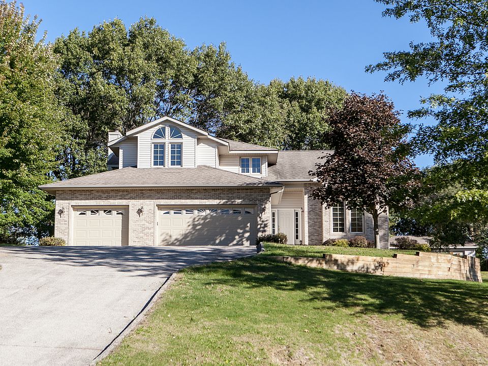 1st image of 8450 Wildwood Ct