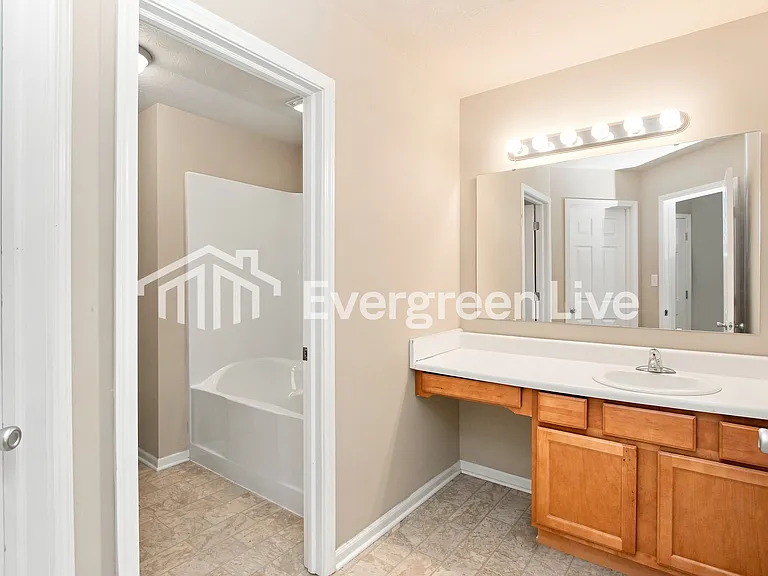 7823 Trisa Ct — Photo 8