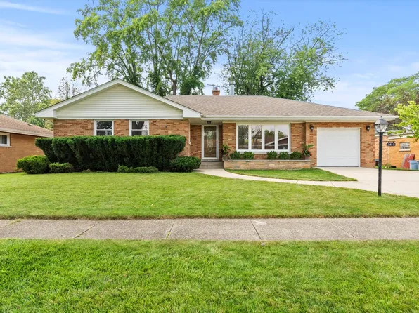2410 Hawthorne Ave, Westchester, IL 60154