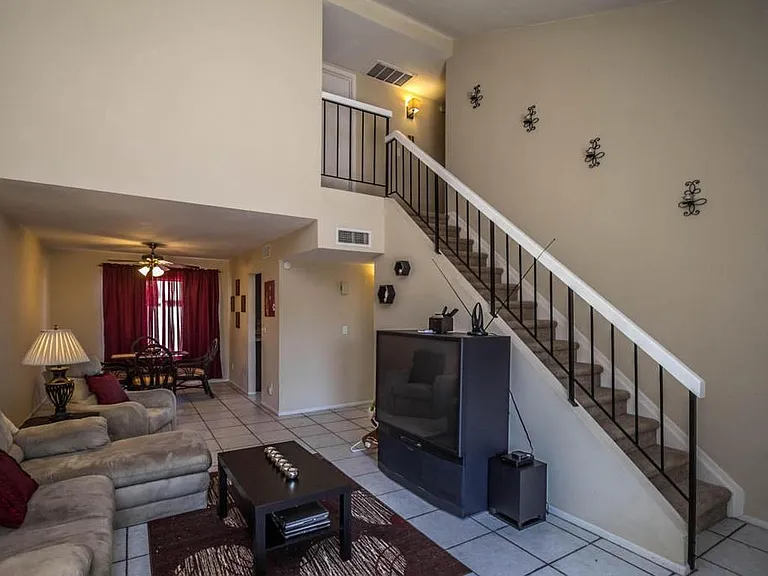 4348 E Maldonado Dr — Photo 3
