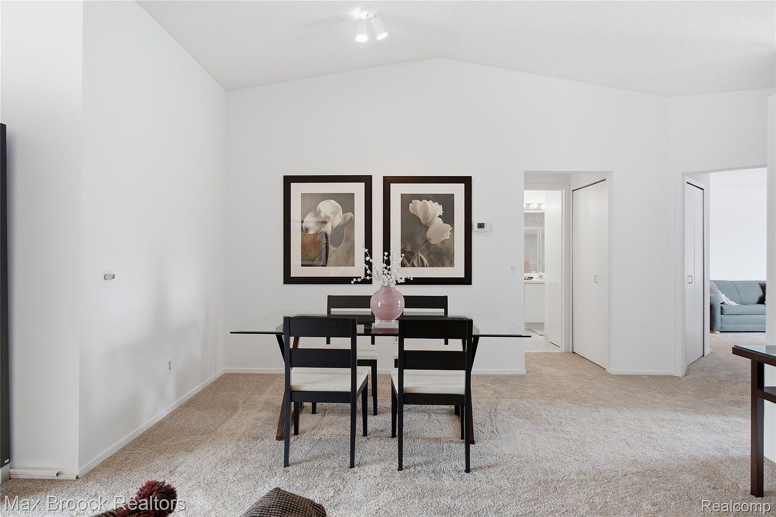 6580 Ridgefield Cir Apt 203, photo 10