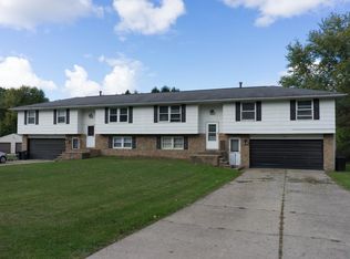 8385 Ladonna Cir NW, North Canton, OH 44720