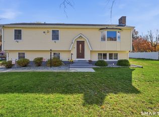 45 Caribou Drive, Norwich, CT 06360