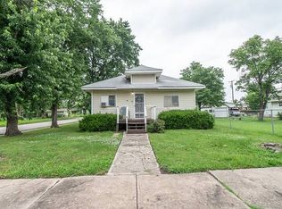 1000 E Maple St, Independence, KS 67301
