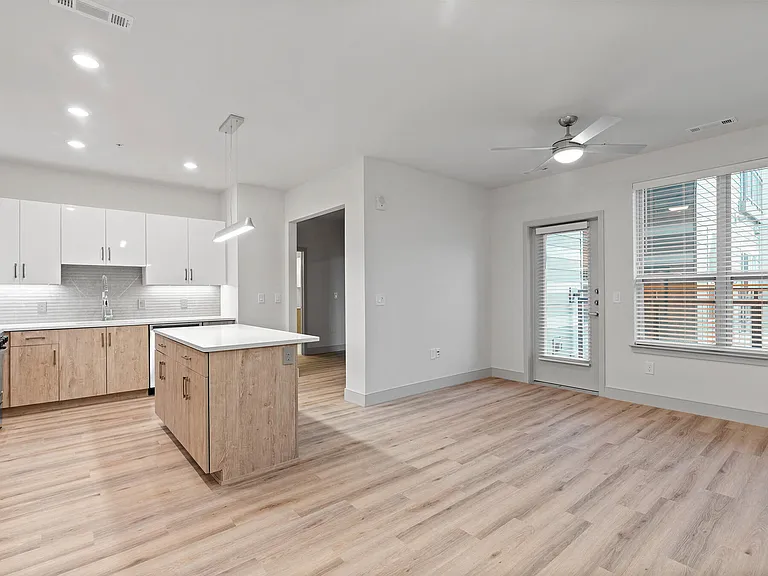 Vero Apartments — Photo 18