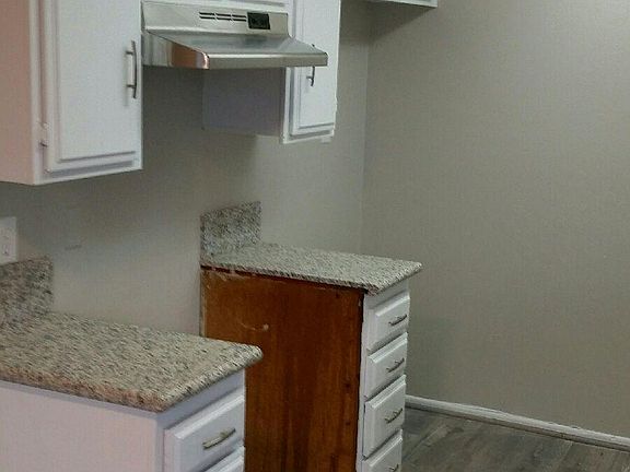 5th image of 15916 Vanowen St APT 109