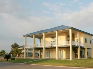 113 E Mansfield Dr, Port Mansfield, TX 78598