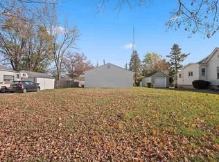 1055 Ogan Ave, Huntington, IN 46750