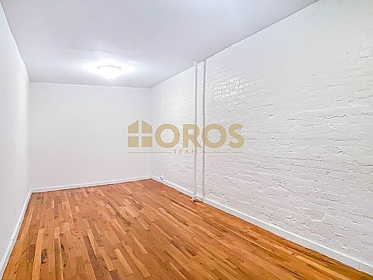 3rd image of 170 Avenue B APT 2S