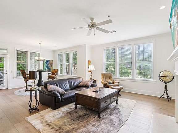 5th image of 1010A Creekside