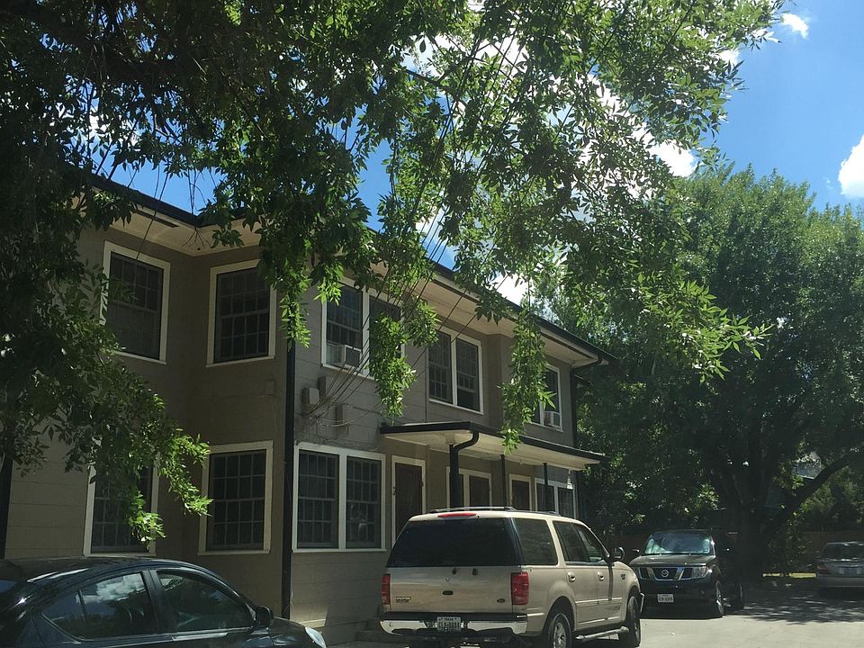 1st image of 710 W Nacogdoches St