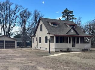 216 N Elm St, Offerle, KS 67563