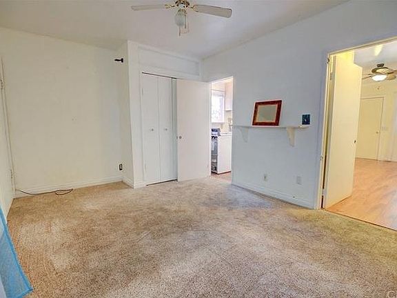 2nd image of 114 1/2 Los Angeles Ave