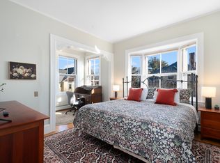 123 Benevolent St, Providence, RI 02906