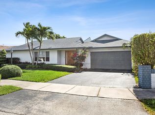 11630 SW 99th St, Miami, FL 33176