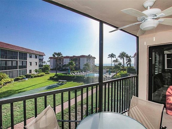 2nd image of 671 E Gulf Dr Unit 2D2