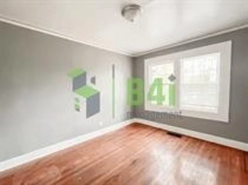 2 bed, 1.0 bath, 963 sqft, $850 — Photo 2