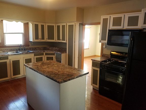 2nd image of 846 W 11th Ave