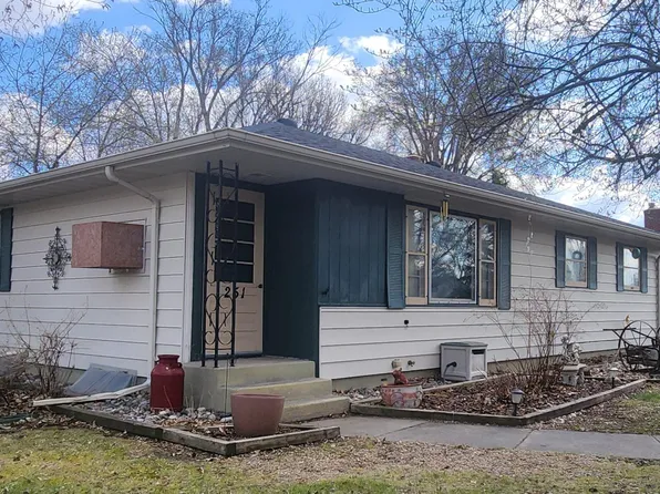 251 5th Ave N, Casselton, ND 58012