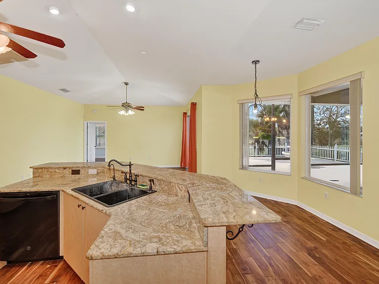 952 Bel Air Star Pkwy — Photo 21