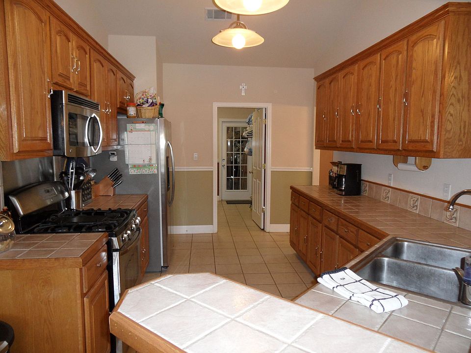 1st image of 4407 Pinehurst Dr