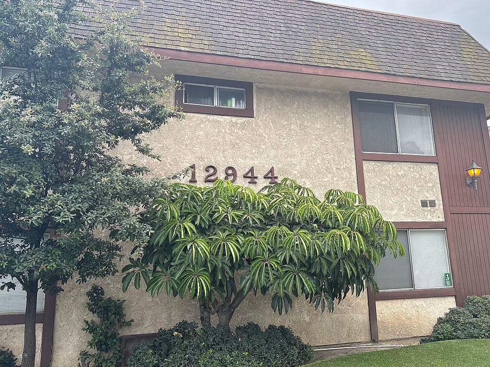 1st image of 12944 Vanowen St #B