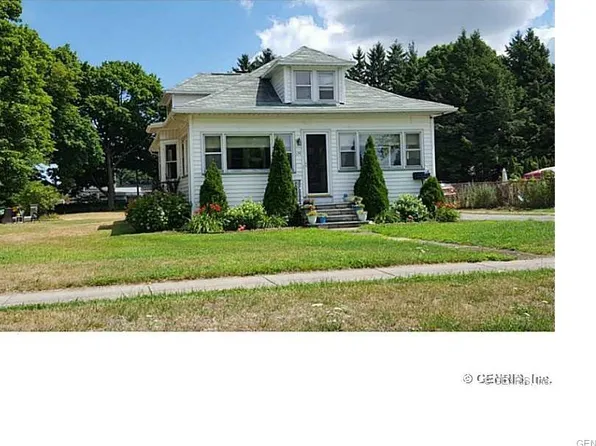 174 Perrin Dr, Rochester, NY 14622