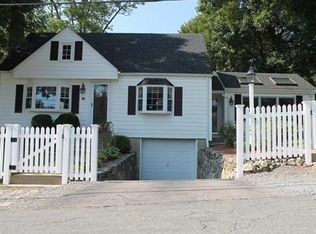 31 Sunnyside Rd, Norwood, MA 02062