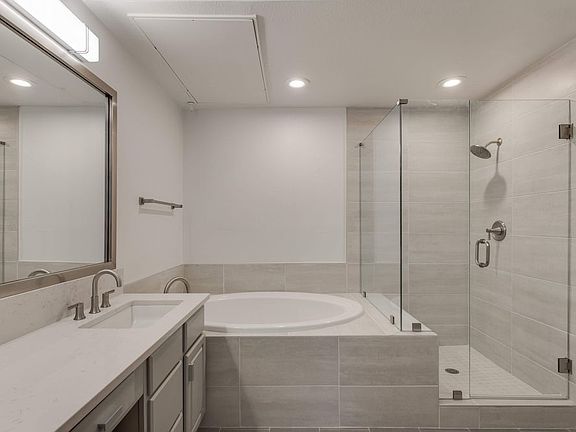 5th image of 4750 Bowser Ct #103