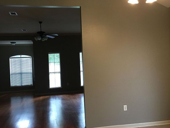 3rd image of 12171 Cypress Park Dr
