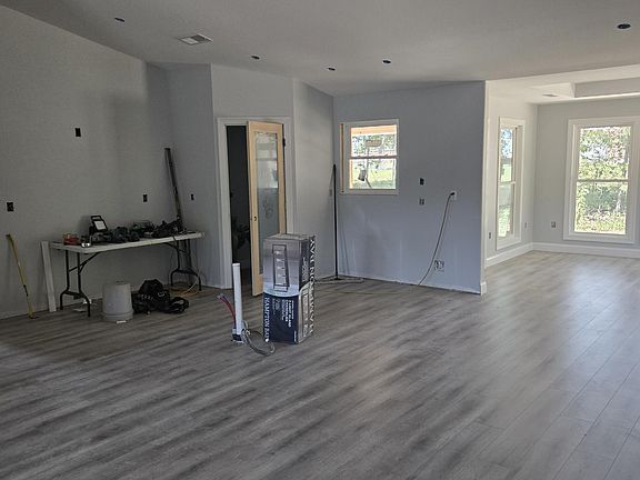 4th image of 234 Hinch Mountain View Rd