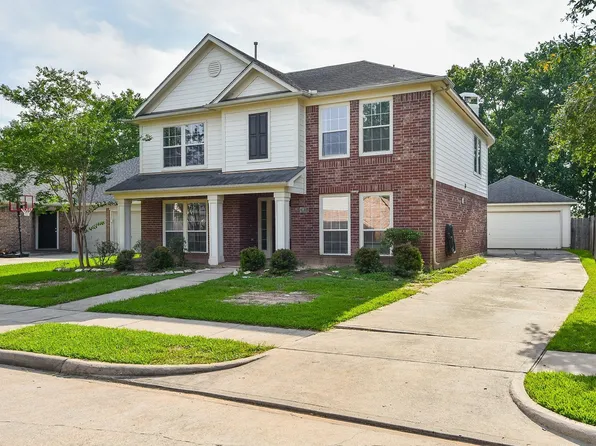 3935 Carters Lake Dr, Richmond, TX 77406