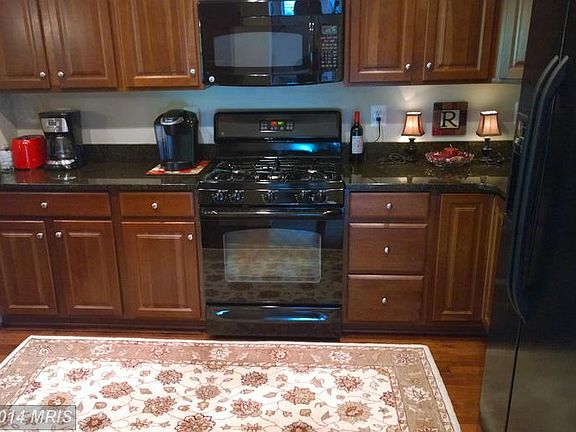 4th image of 6837 Hartzell Hill Ln