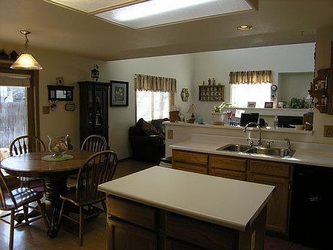 Spacious Kitchen with eating area
