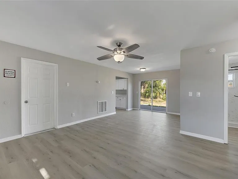 527 Fox Run Trl — Photo 13